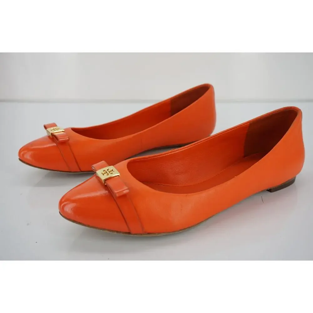 Tory Burch Hugo Pointy Toe Ballet Flats SZ 5.5 New Tiger Lily Leather Gold Logo
